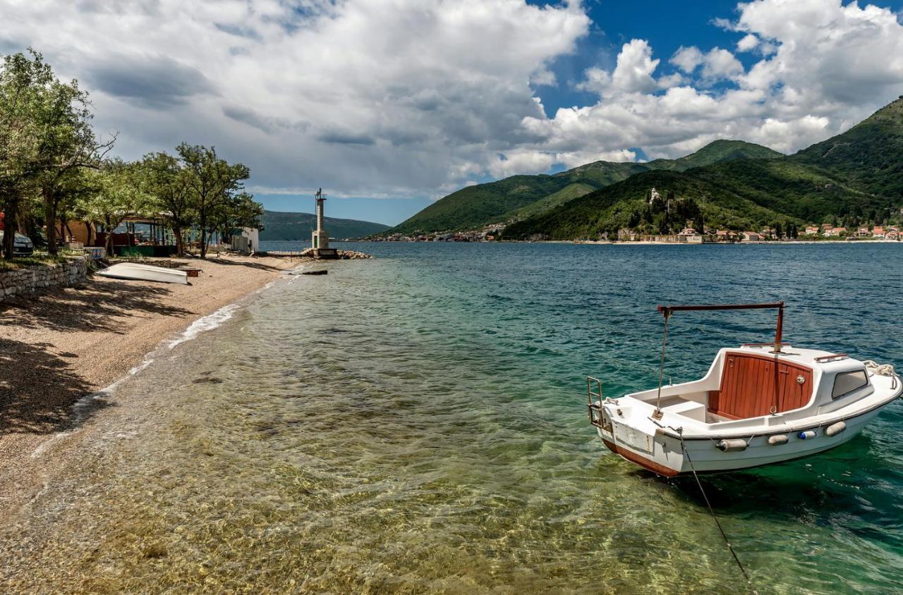 Apartments Vujicic Tivat Eksteriør bilde