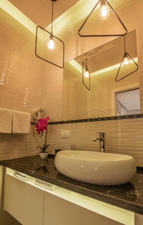Apartments Vujicic Tivat Eksteriør bilde